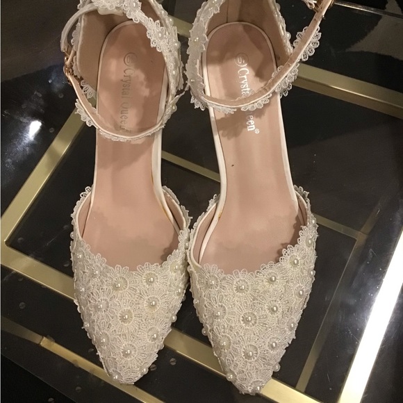 CRYSTAL QUEEN OFF WHITE LACE & PEARL EMBOSSED WEDDING, PROM , - Picture 6 of 7